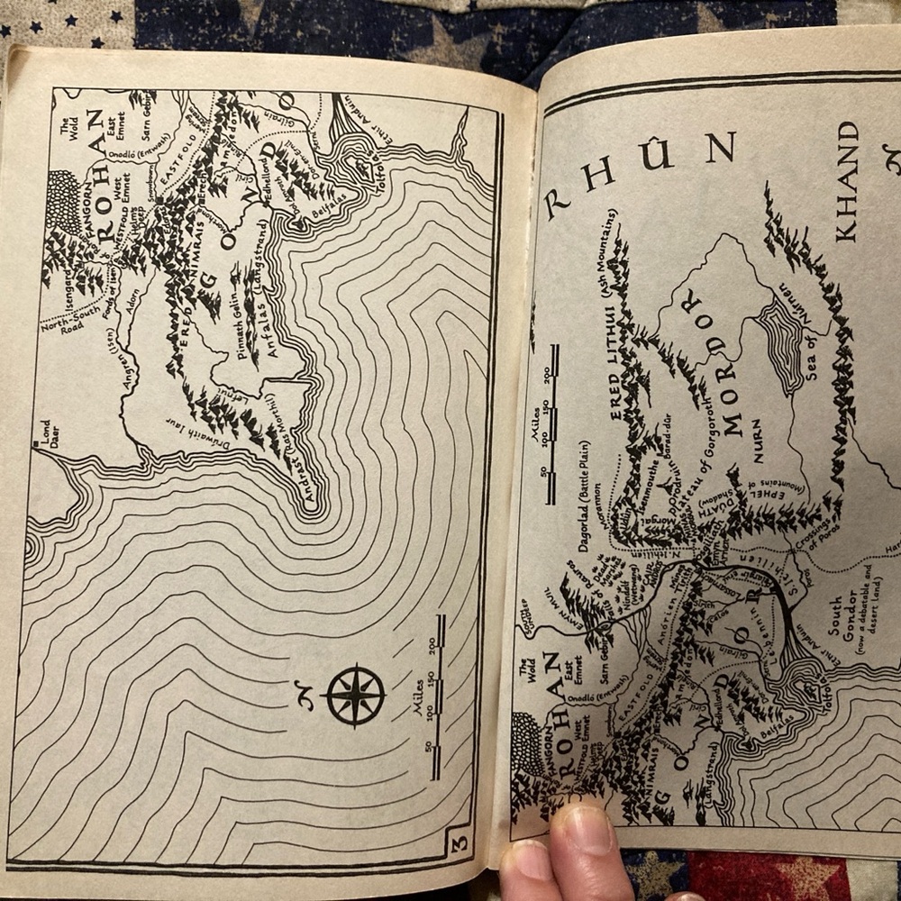 3 books by JRR Tolkien. Fellowship of the ring, two towers return of the king - Picture 12 of 13